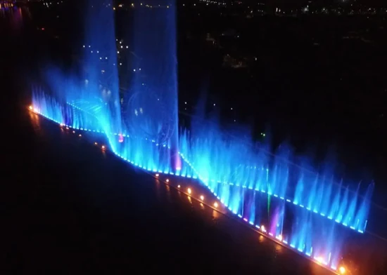 All'esterno grande illuminazione RGB fontana d'acqua danzante galleggiante con laser e fuoco